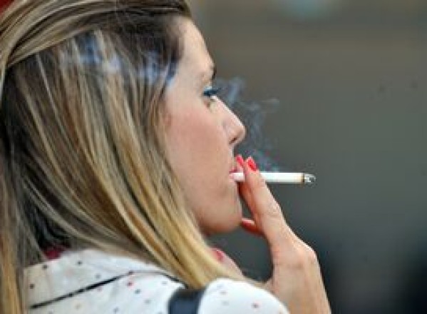 SĂNĂTATE / Fumatul intensiv duce la demenţă