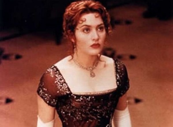 SHOWBIZ / Kate Winslet nu poate privi scenele de dragoste din Titanic