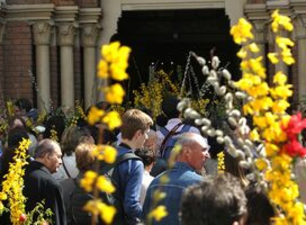 Duminica Floriilor, celebrata de ortodocsi si greco-catolici