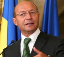 Basescu a cerut SIE si SRI sa verifice daca sunt incompatibilitati la parlamentari si ministri