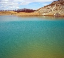 Laguna Albastra – un lac romanesc spectaculos